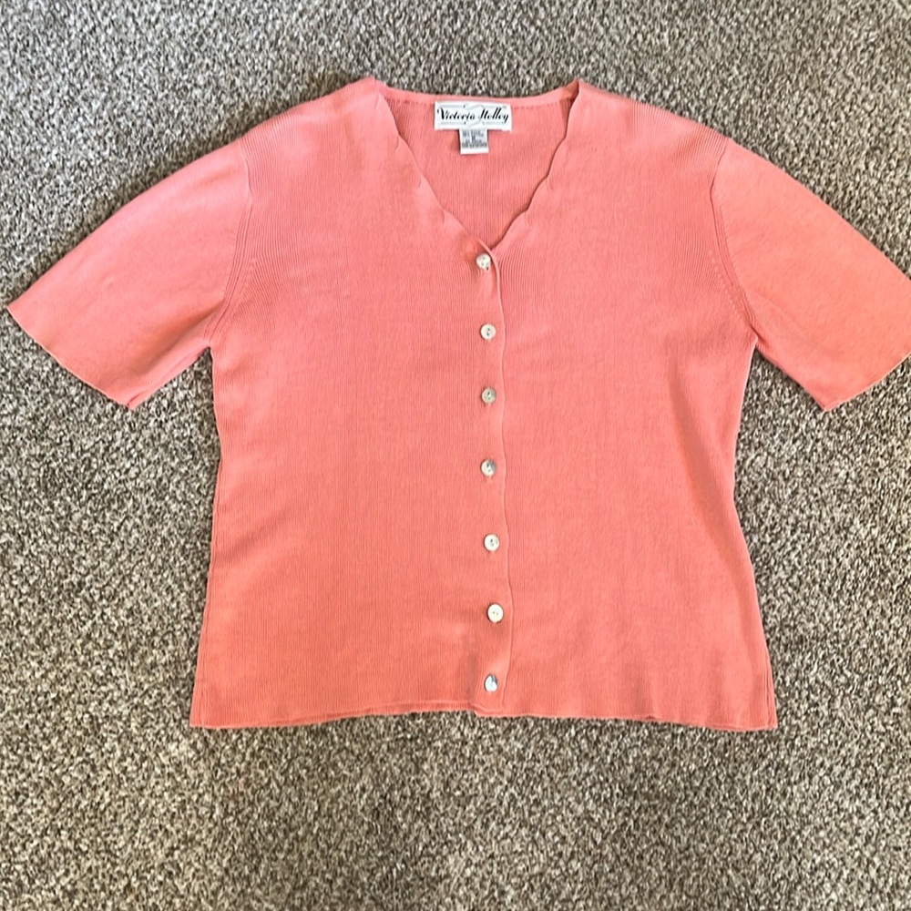 Women’s short sleeve sweater